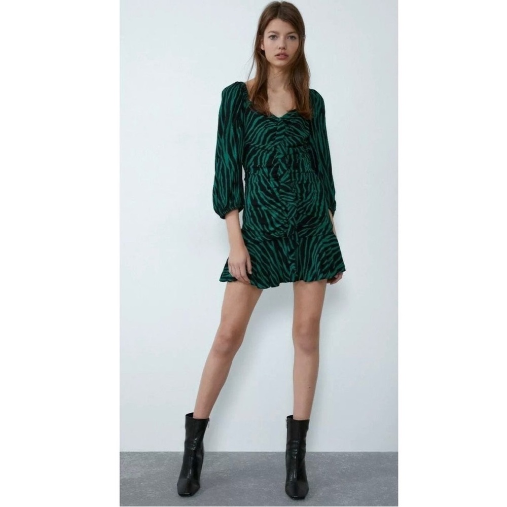 Green Zebra-Print Puff Sleeve Mini Dress - Picture 2 of 10